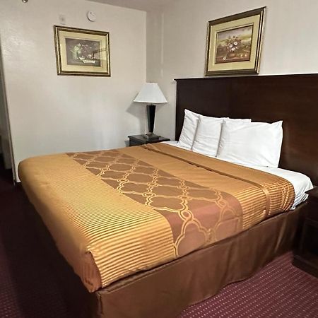 Carom Inn Denham Springs-Batonrouge Екстериор снимка