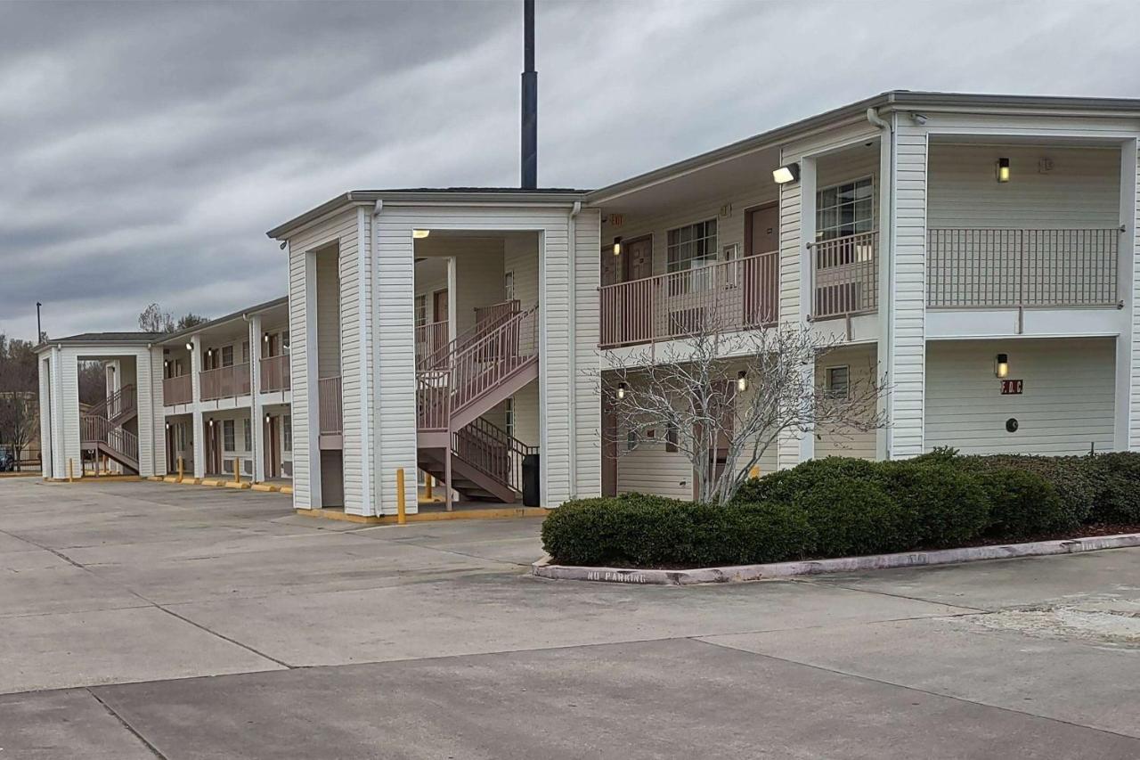 Carom Inn Denham Springs-Batonrouge Екстериор снимка