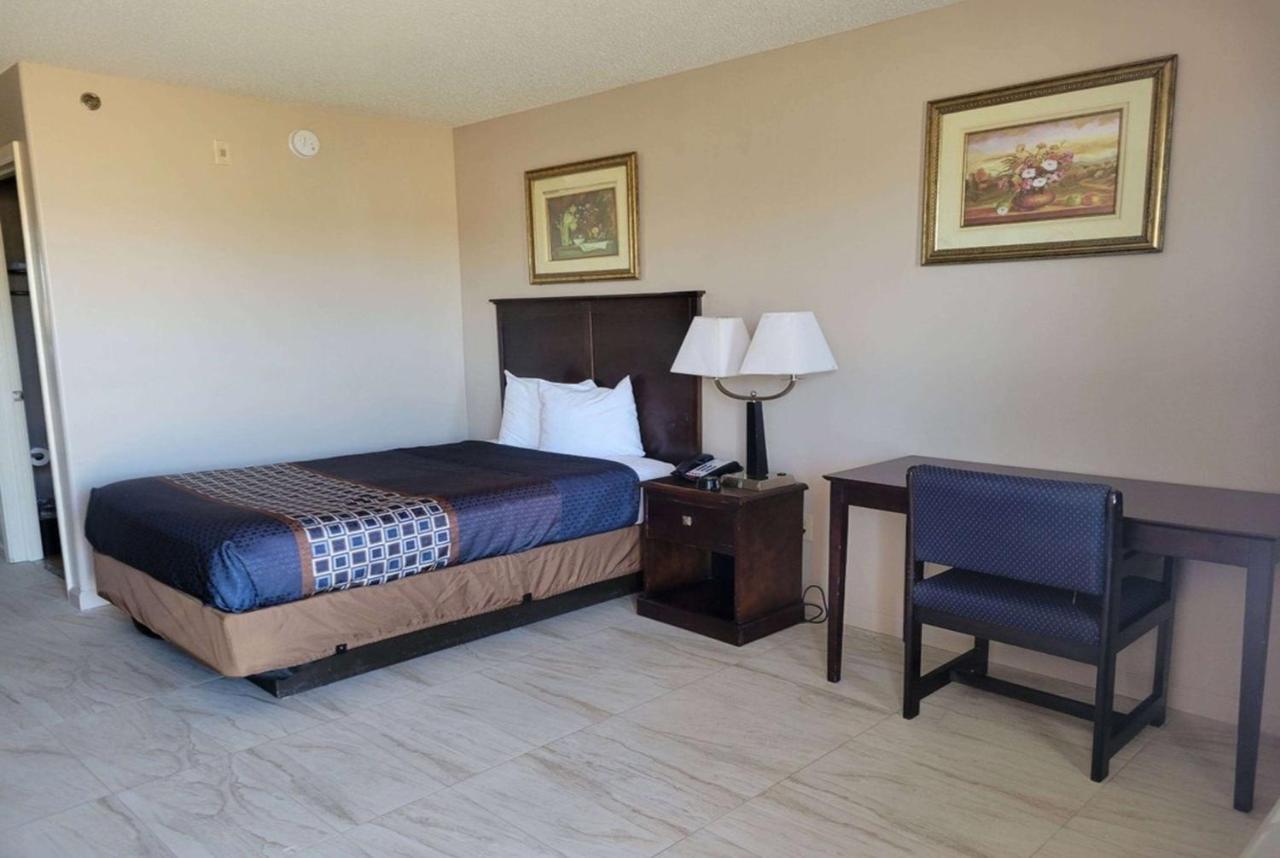 Carom Inn Denham Springs-Batonrouge Екстериор снимка